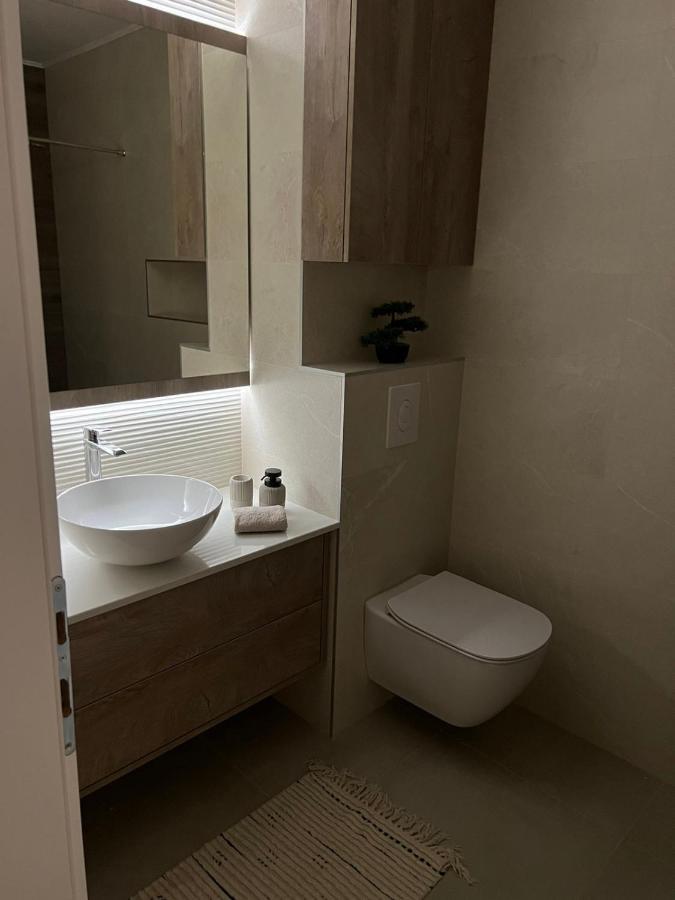 Lilly Lux Apartment Bijeljina Luaran gambar